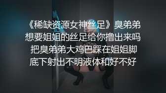 医院厕所偷拍到一个超漂亮的极品美少妇